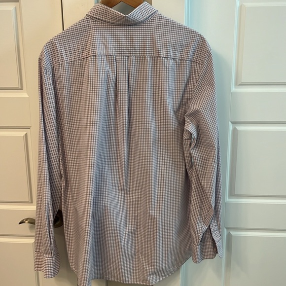 EUC Vibeyard Vine Whale Shirt button down - Picture 3 of 3